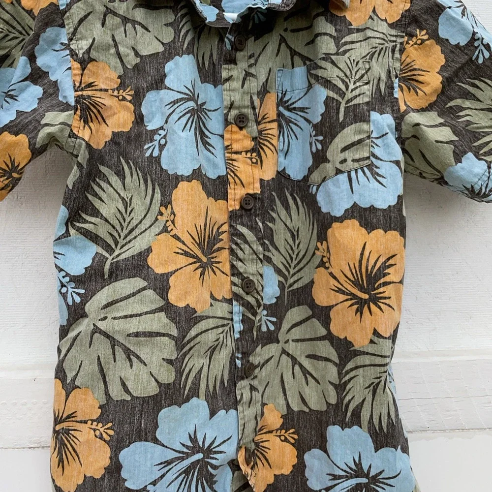 Gymboree Surf Legend Floral Short Sleeve Button Down Size M (7-8)